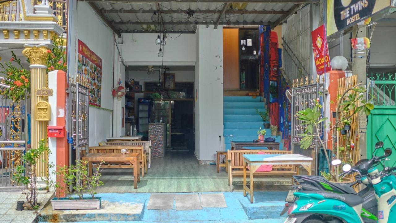 The Twins Hostel Μπανγκόκ Εξωτερικό φωτογραφία